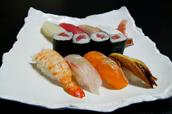 画像：にぎりサービスセット