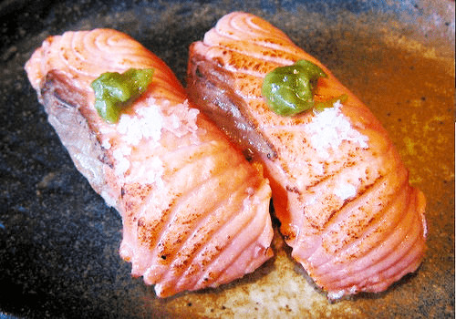 画像：あぶりサーモン