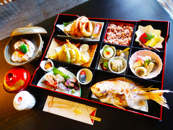 画像：松花堂（7000円）