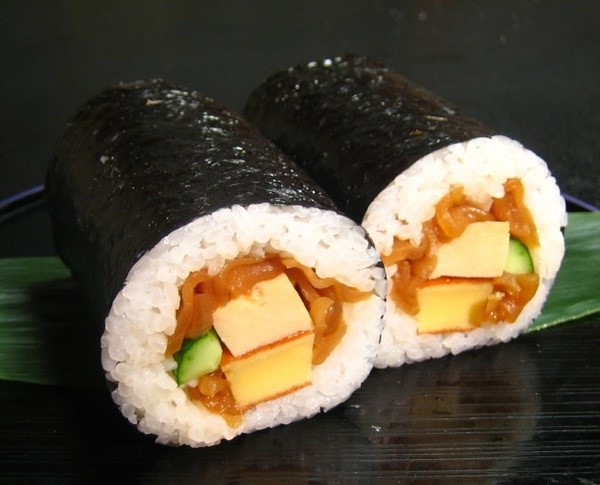 画像：巻き寿司(1本)