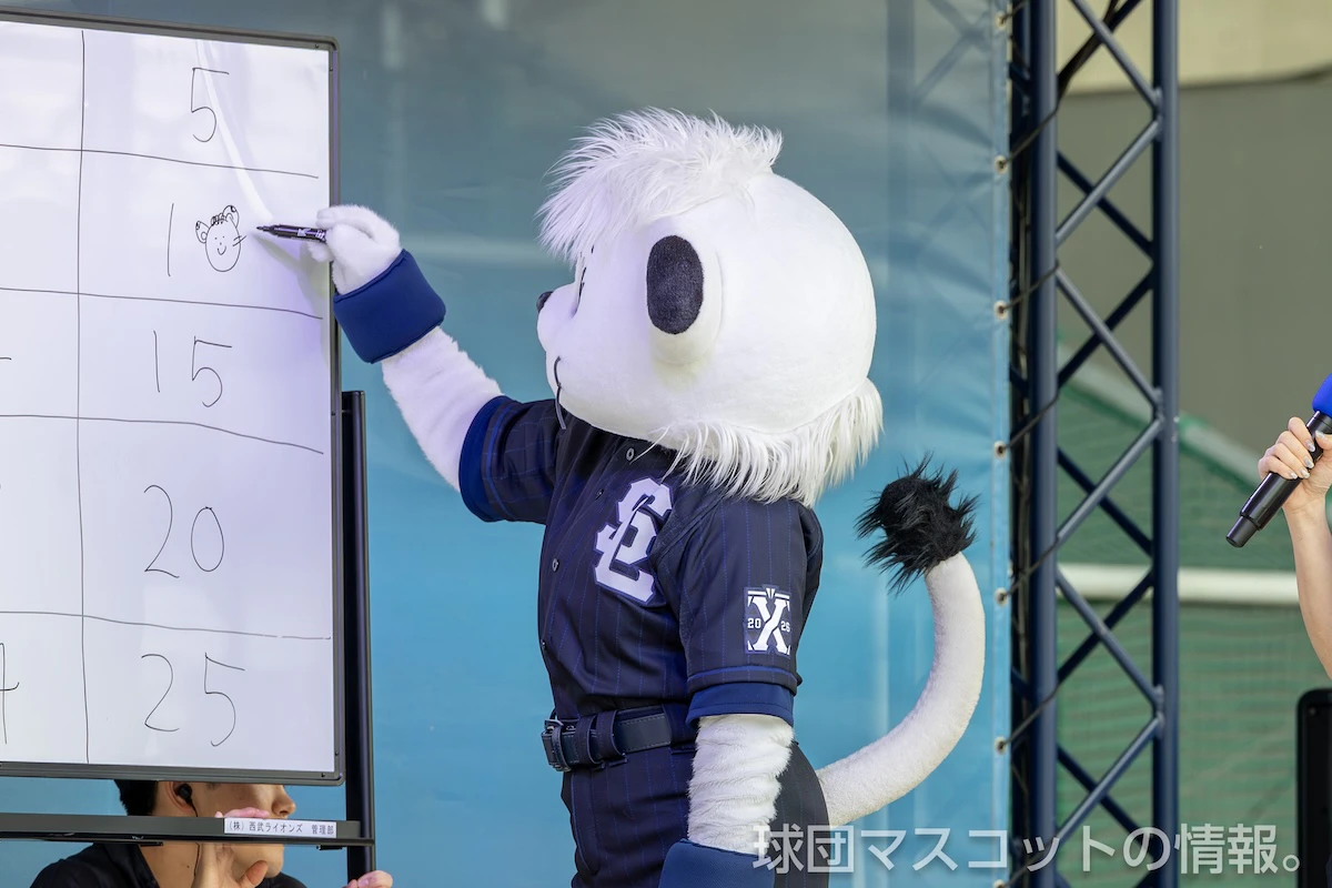 西武対広島 3枚目