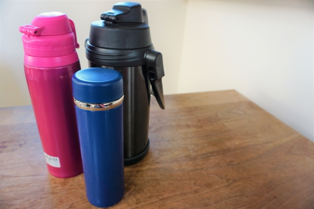 水筒　子ども　小学生　幼稚園　おすすめ