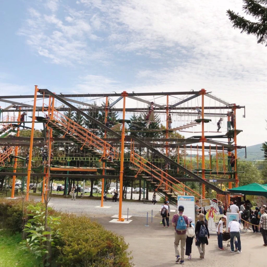 ルスツリゾート遊園地のスカイトレイル