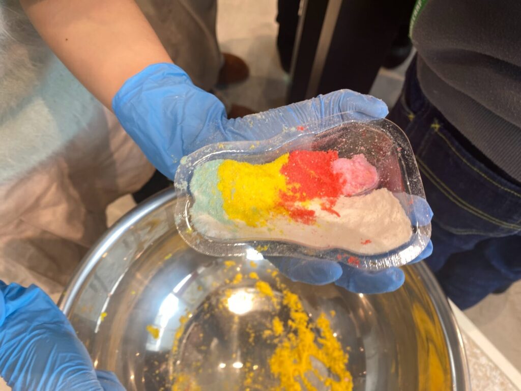 LUSH　入浴剤作り　子ども　体験