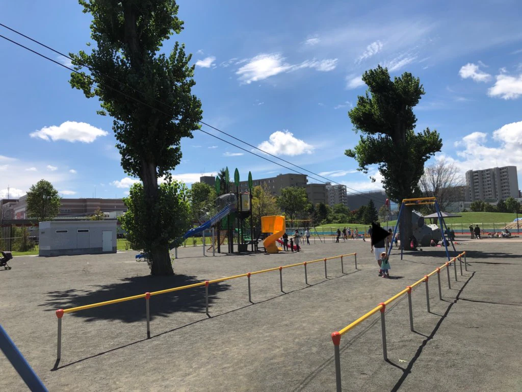 発寒西公園のターザンロープ