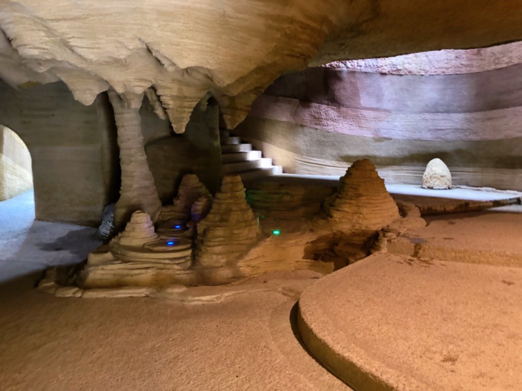 滝野すずらん公園遊具、あり塚の塔の内部