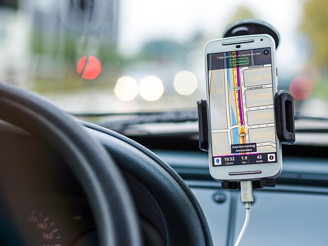 ナビゲーション, 車, ドライブ, 道, gps, 輸送, トラベル, 自動, 車両, 画面, 車の壁紙, スマートフォン, 電話, 申し込み, 頭いい, モバイル, デジタル, アプリ, コントロール, テクノロジー, 自動車, 旅行