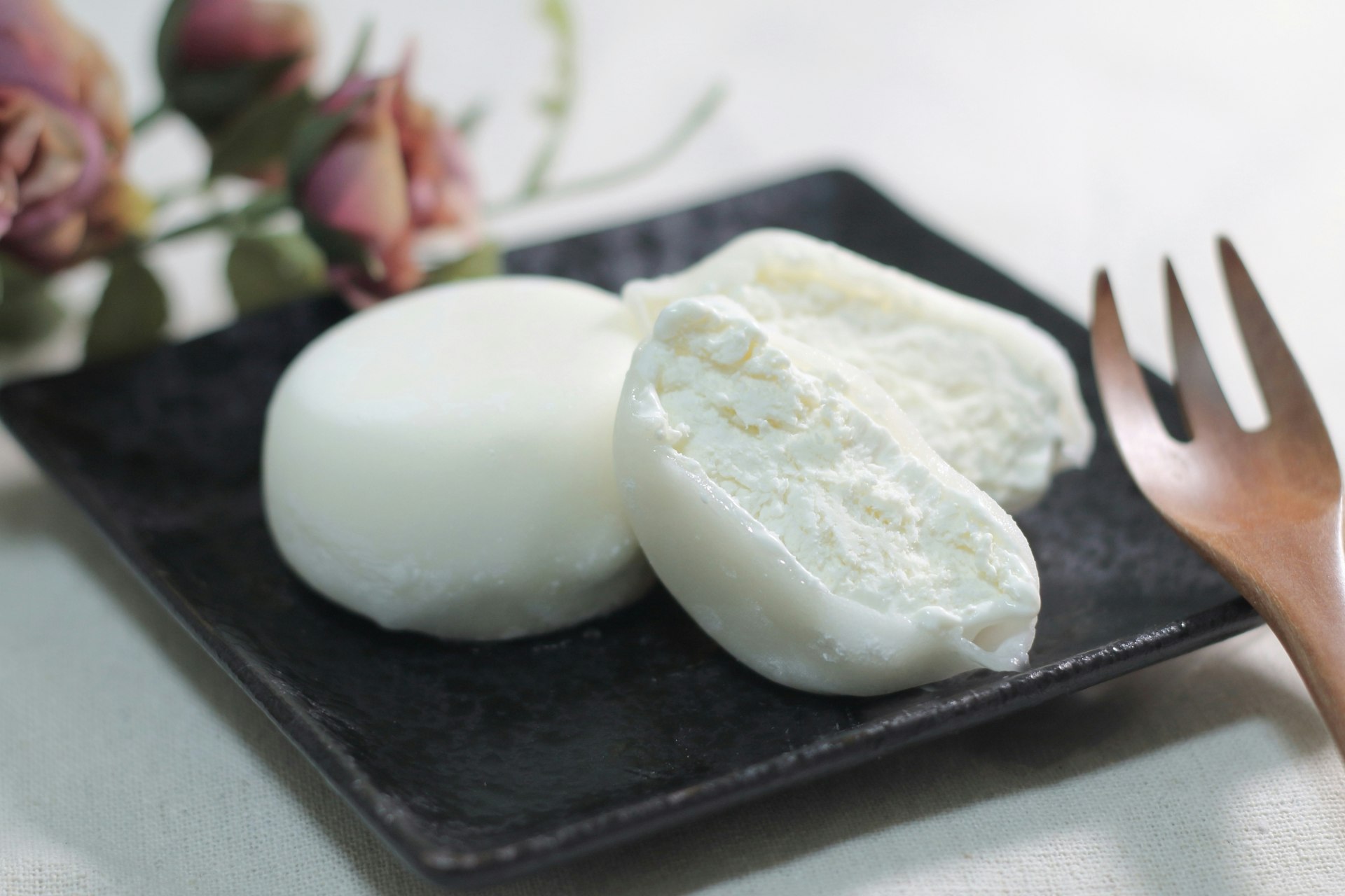 What is Ice Cream Daifuku? Try These Products Available Internationally