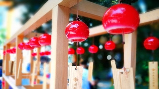 Red wind chimes.