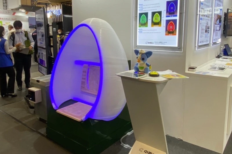 大型3Dプリンターで特殊形状のベンチ　大型造形を28時間で