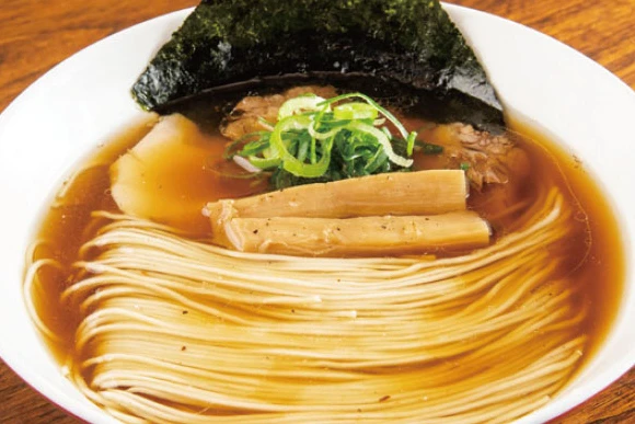 激戦ラーメン業界、時代に流されず貫く原理とは