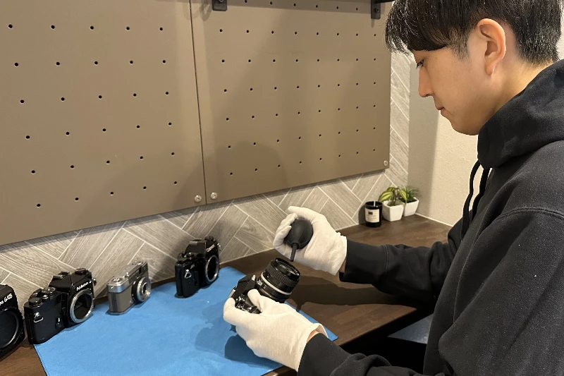 日本製中古カメラ、世界へネット販売 副業から夫婦で起業へ