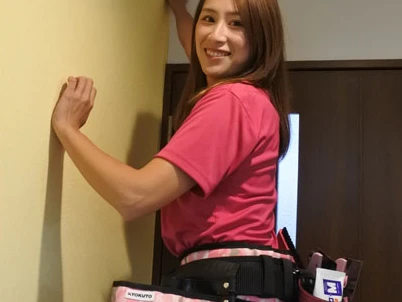 クロス業界に女性職人が新風　育児中の時短勤務