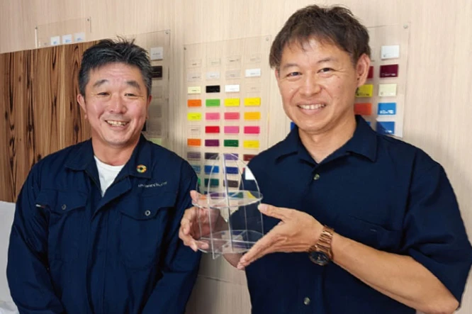 多彩なアクリル製品、社員の発案で用途拡大を
