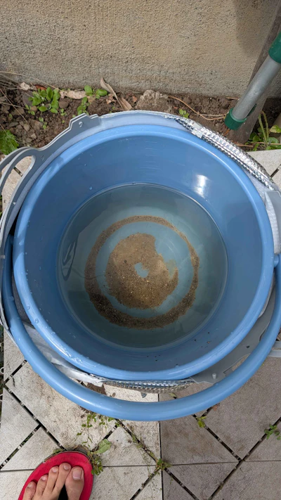 遮光シートが夏の救世主!?バケツ水温まさかの-5℃ 画像1