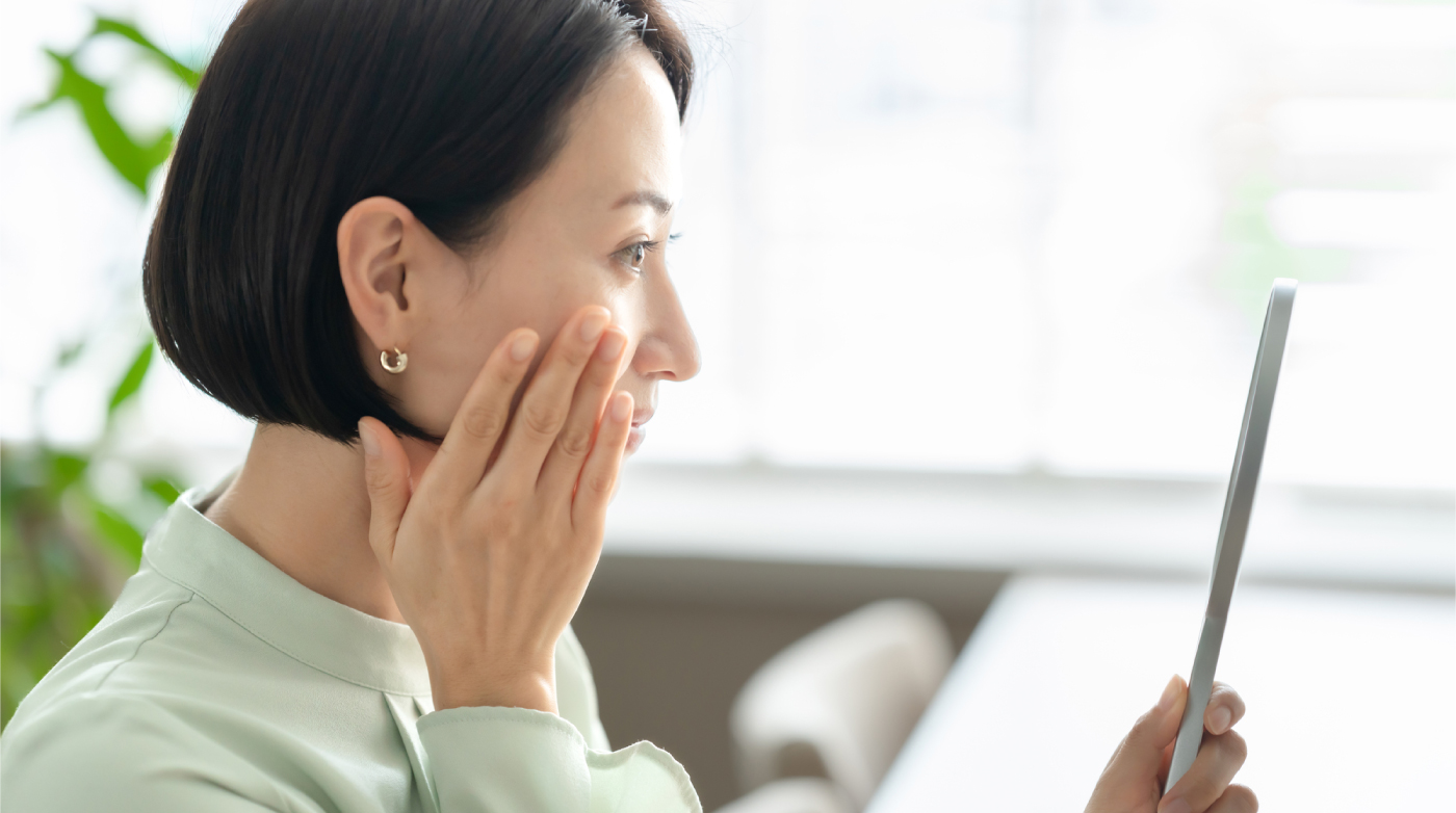 肌が老化する原因は？光老化や加齢、生活習慣に着目した対策を紹介