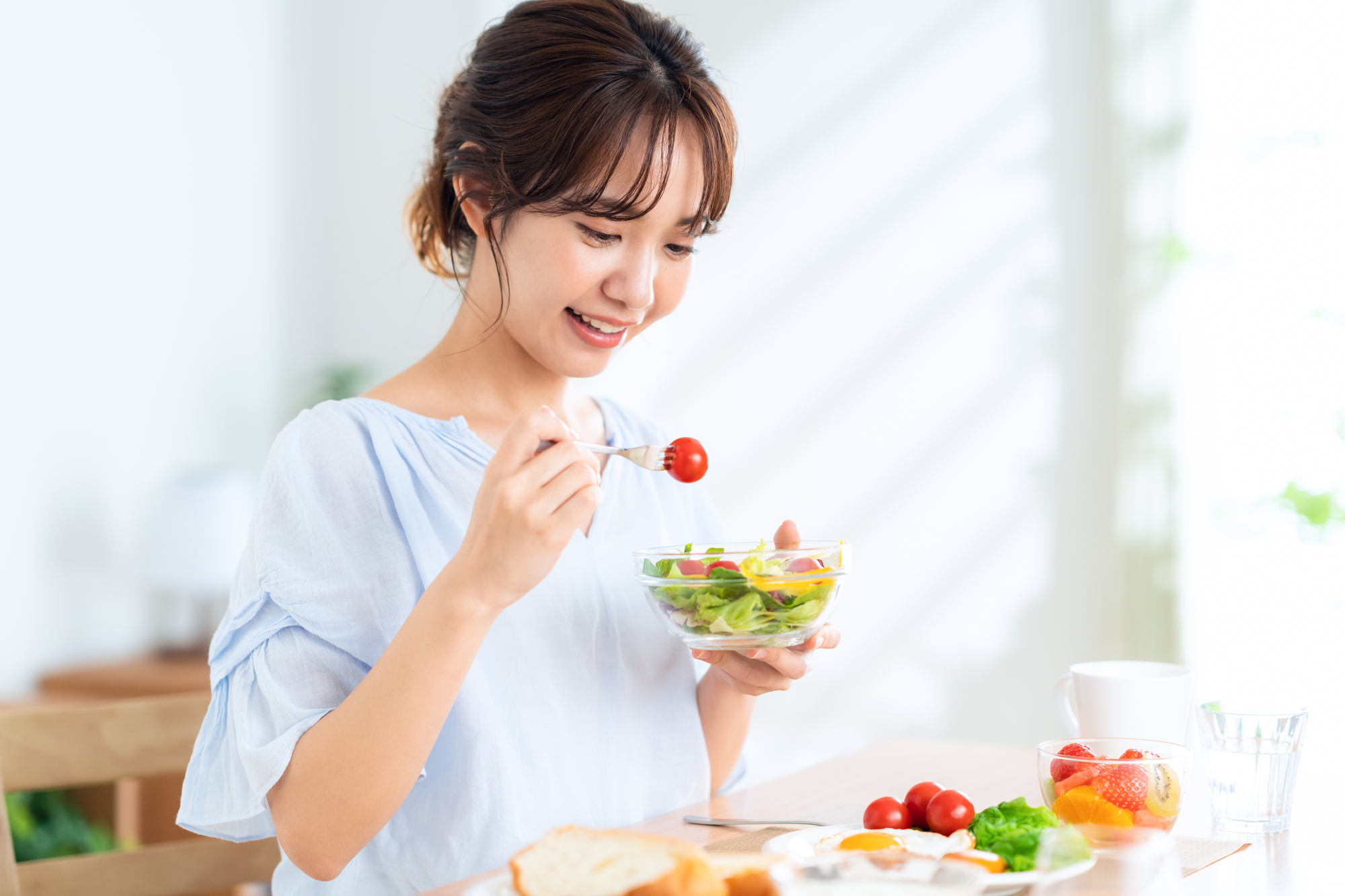 食べる・飲むヒアルロン酸吸収のカギを握るのは腸内環境