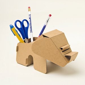 サイやゾウがデスクトップ雑貨に変身！ 動物モチーフのDIYキット【Craft Zoo】