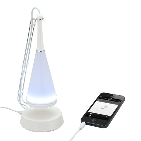 スマホの音楽に合わせて光が変化！ スピーカーにもなるタッチセンサー式LED照明【CLIONE】