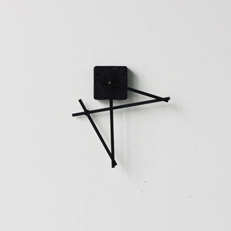 長針と短針を繋げた時計【Hand In Hand Clock】