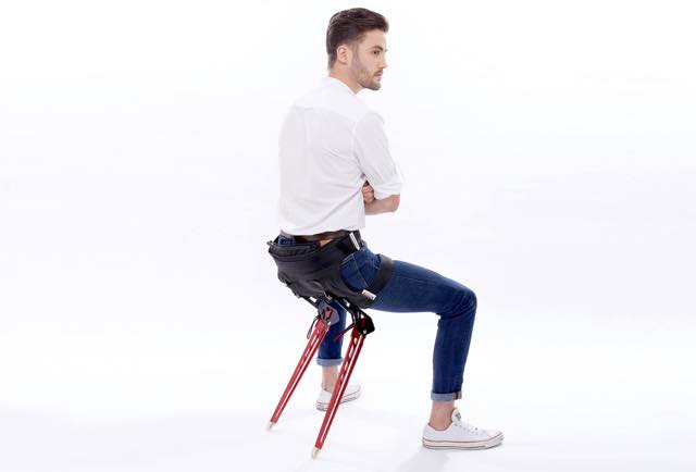 正しく座るための「着る」椅子。【LEX】