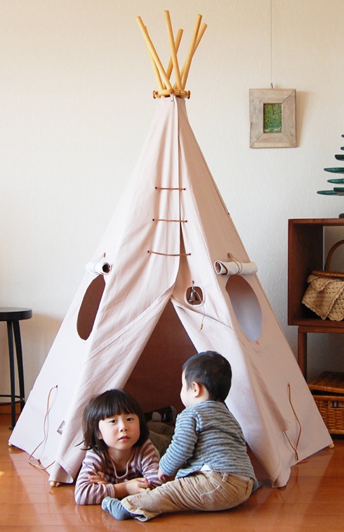お父さんが子供と遊ぶために考えたキッズテント【Tipi】
