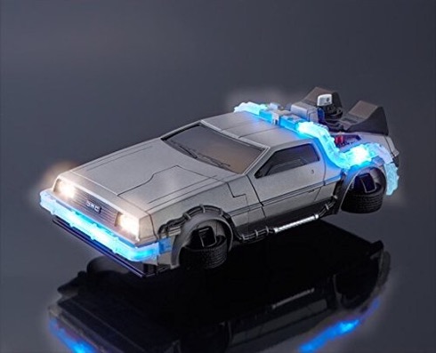 あの「デロリアン」がiPhone6ケースに変身？！【CRAZY CASE】