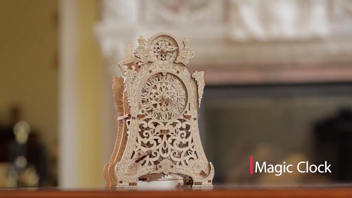 時間を忘れてしまいそうなカラクリ時計【MAGIC CLOCK】