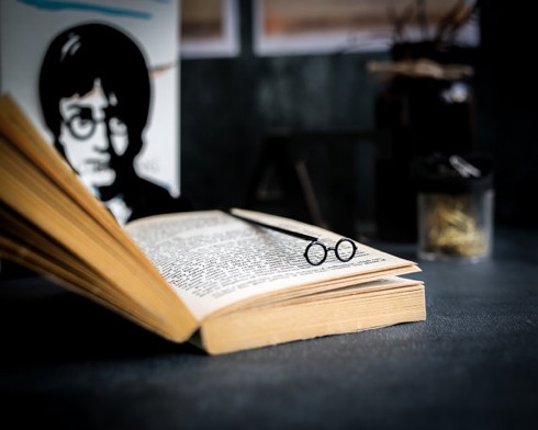 ハリーポッターの丸めがね型ブックマーク【Metal Book Bookmark Harry Potter glasses】