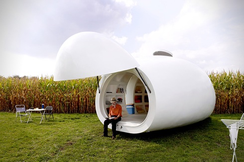 キッチンやシャワールームも付いたモバイルハウス【Blob VB3】