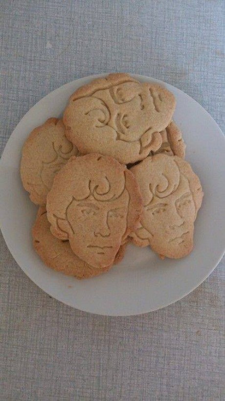 Sherlockcookiecutter04