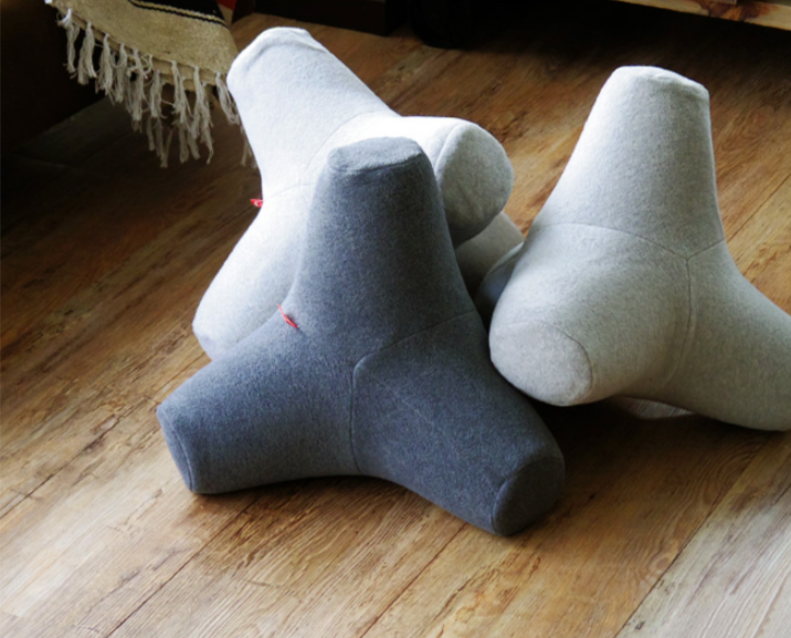 積みたい。テトラポットのクッション【T-block Cushion】