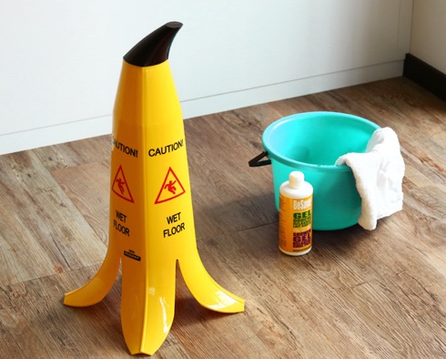 すべらないためのバナナ型カラーコーン【Banana Cone】