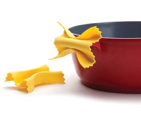 パスタそっくりの鍋つかみ【Farfalloni Hot Pot Handles】