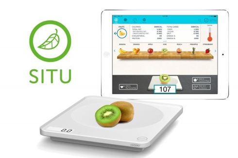 栄養価やカロリーまで計測できるデジタルキッチンスケール【SITU】