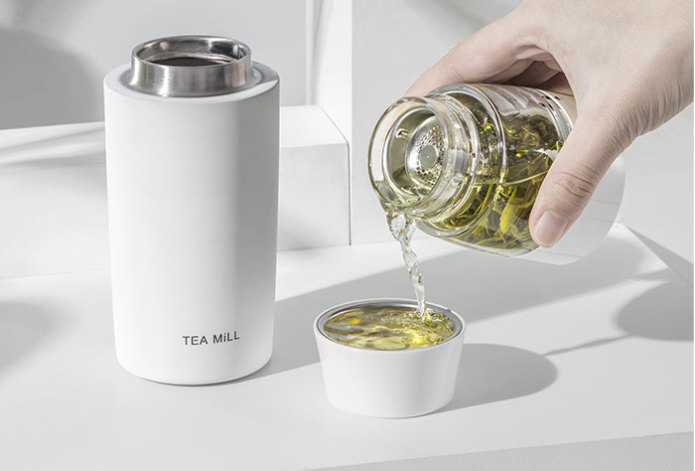 温かい淹れたてのお茶がいつでも飲める。茶こし付き水筒【MiLL Mug】