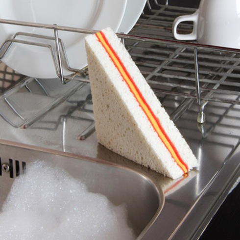 これで食器を洗うの・・・？ サンドイッチにそっくりなスポンジ【サンドイッチ スポンジ】