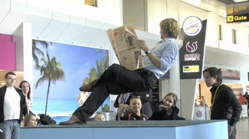 透明な椅子？【Invisible Chair】