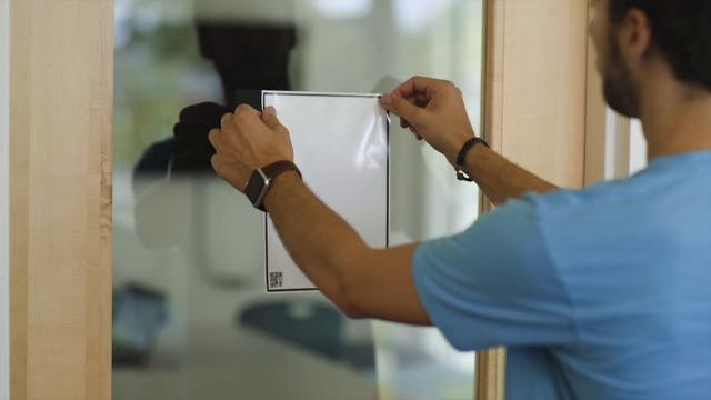 壁掛けはもう古い？ スマホ保存もできるホワイトボードシート【Think Board X】