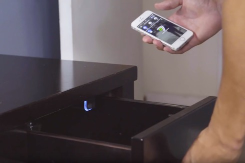 引き出しをアプリで開ける。スマートなロック（鍵）【Smart Cube】