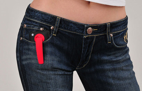 iPhone（iPod touch）の持ち運びがさらに便利に！スタンド機能付きクリップ【iClooly Clip Stand】