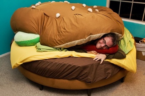ハンバーガーの具になれるベッド【Hamburger Bed】