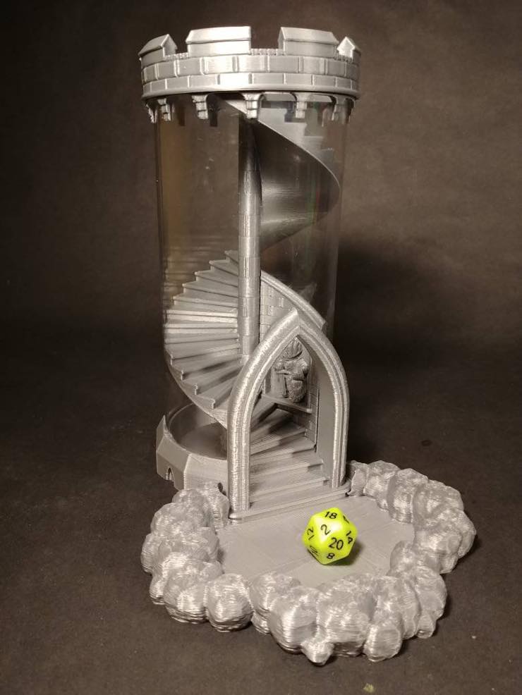 サイコロが螺旋階段を転げ落ちる。【Dice Tower】