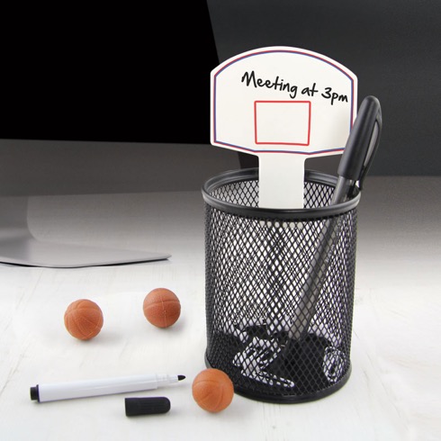 ボールは消しゴム。バスケットゴールみたいなペンスタンド【Basketball Desk Tidy】