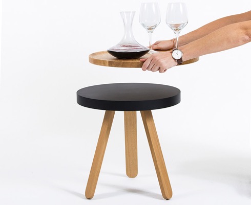 天板がトレイになってるコンパクトなテーブル【Batea】
