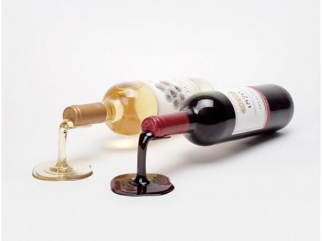 ワインが溢れて・・・ないボトルホルダー【Spilled Wine Bottle Holder】