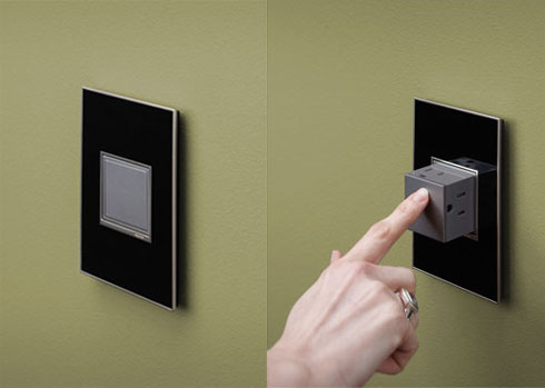 プッシュすると３口コンセントが出現するボタン【adorne® Pop-Out Outlet】