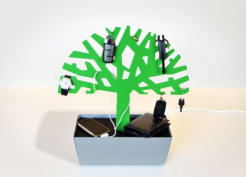 iPodや携帯電話を充電することが出来る小物入れ＆ディスプレイツリー！【tree of charge】