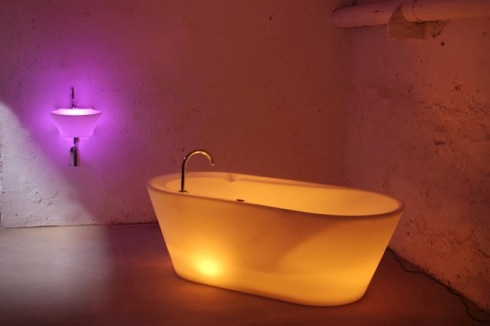 光れ、バスタブ【LTT】