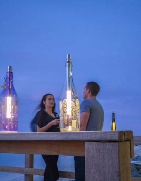 ワインボトルが「持ち運べるあかり」に変身！【vivi-LED】